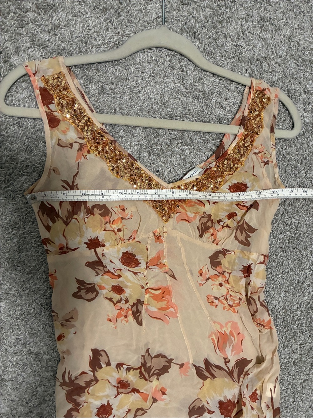 Y2K Banana Republic Floral Sequin V-Neck Sequin Trim Silk Tank Top - Picture 7 of 9